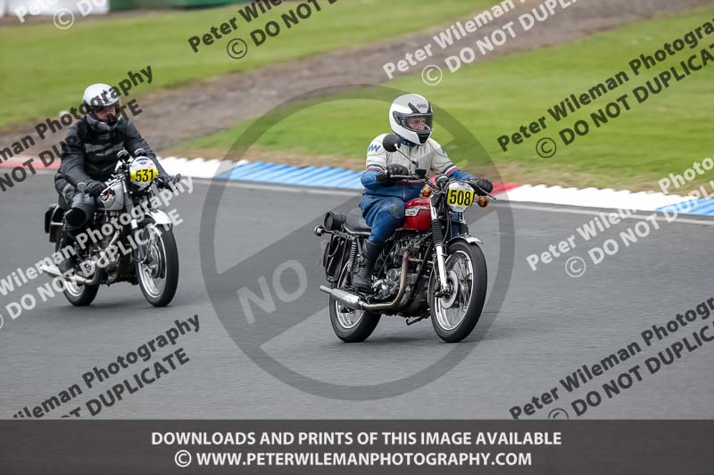 Vintage motorcycle club;eventdigitalimages;mallory park;mallory park trackday photographs;no limits trackdays;peter wileman photography;trackday digital images;trackday photos;vmcc festival 1000 bikes photographs